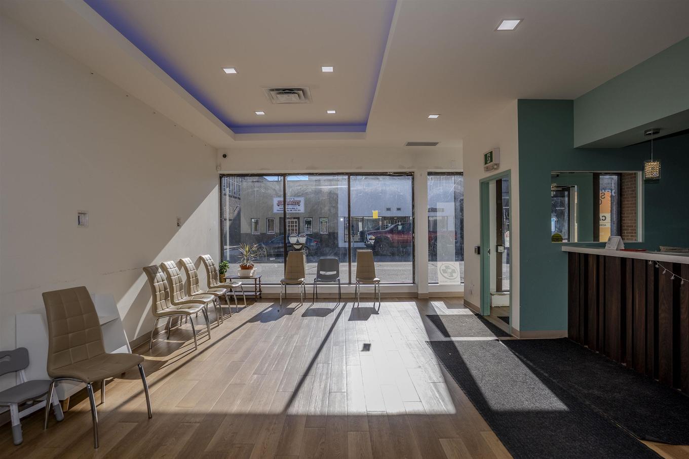 421 Victoria Avenue E, Thunder Bay, ON