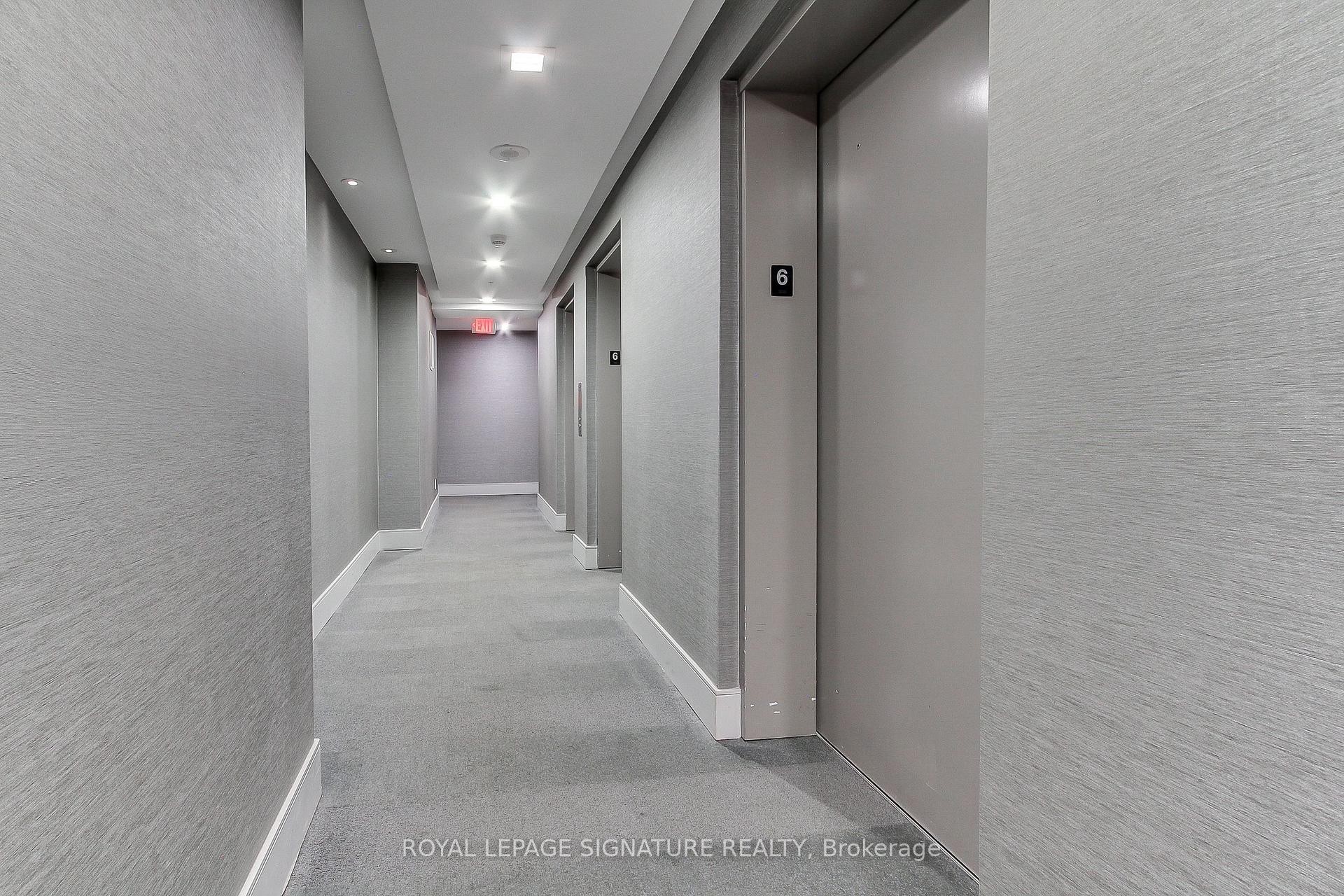 618-199 Richmond Street W, Toronto, ON - Indoor Photo Showing Other Room