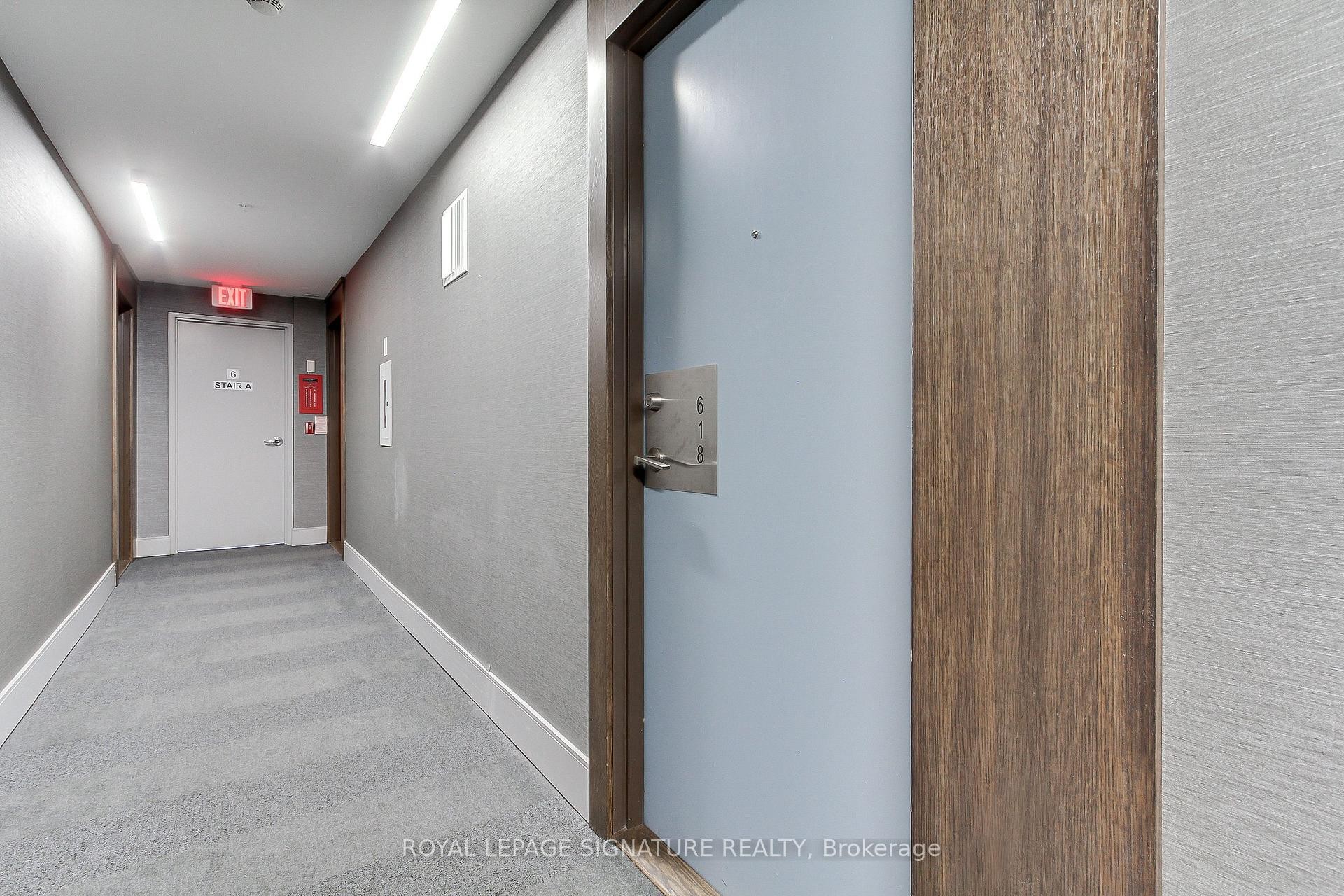 618-199 Richmond Street W, Toronto, ON - Indoor Photo Showing Other Room