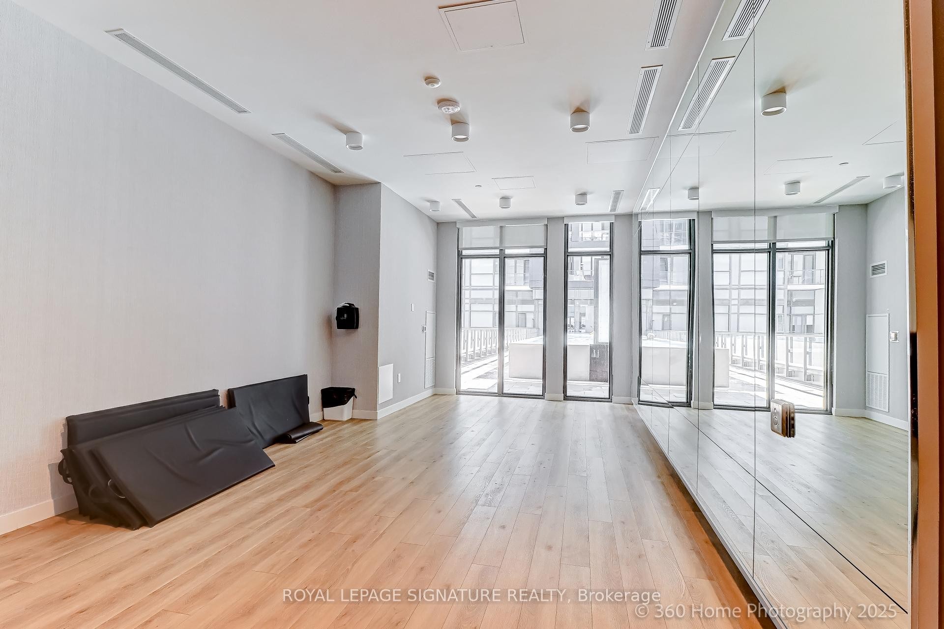 521-60 Princess Street, Toronto, ON - Indoor Photo Showing Other Room