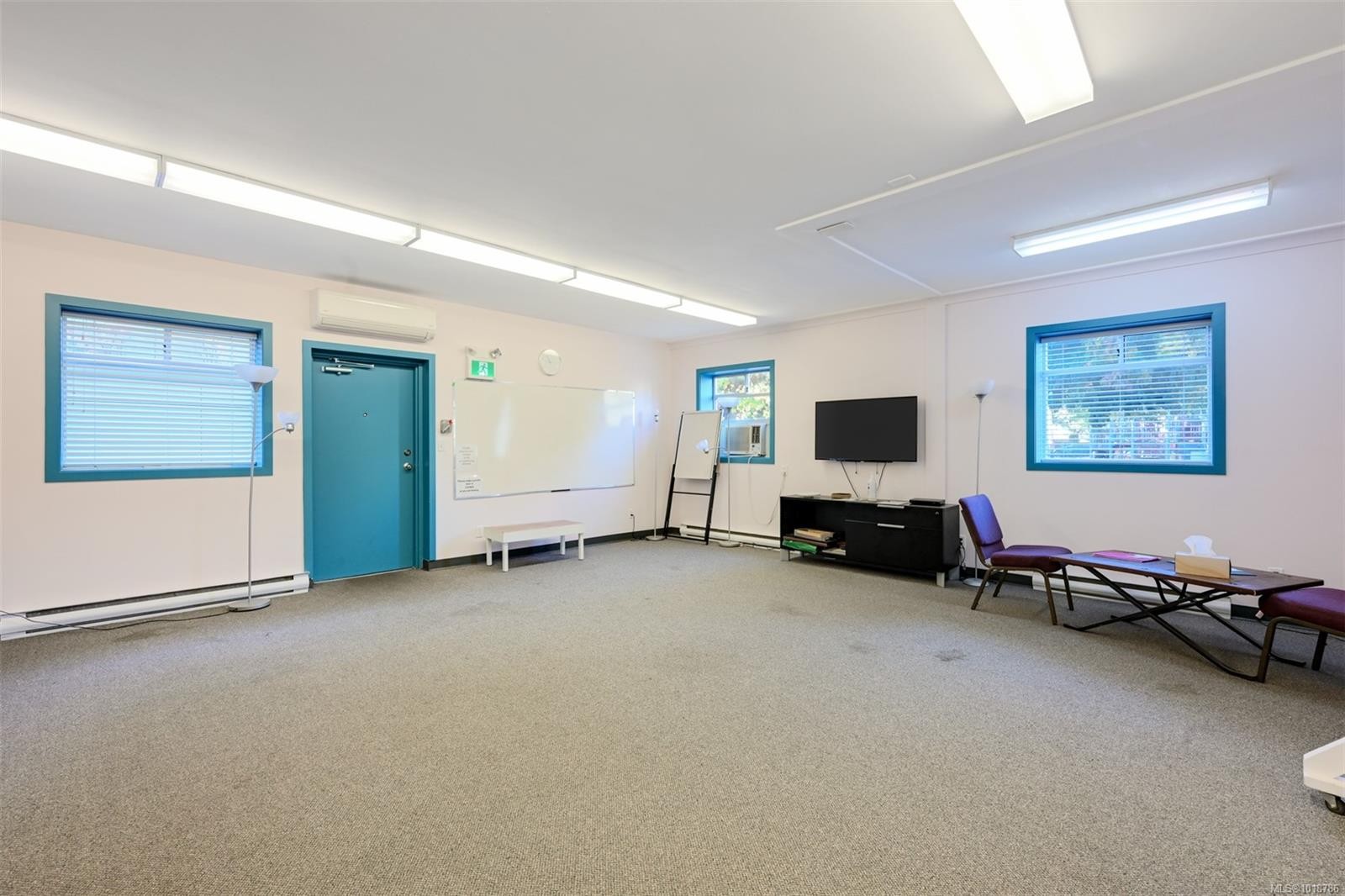 941 Kings Rd, Victoria, BC