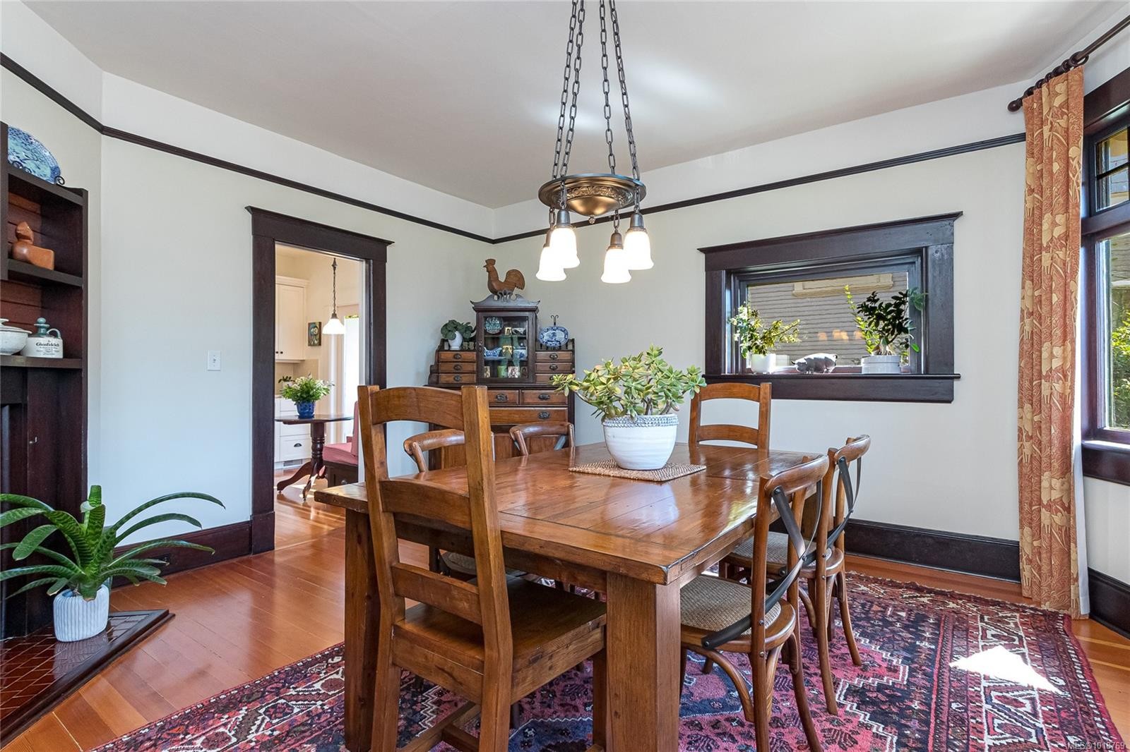 606 Niagara St, Victoria, BC