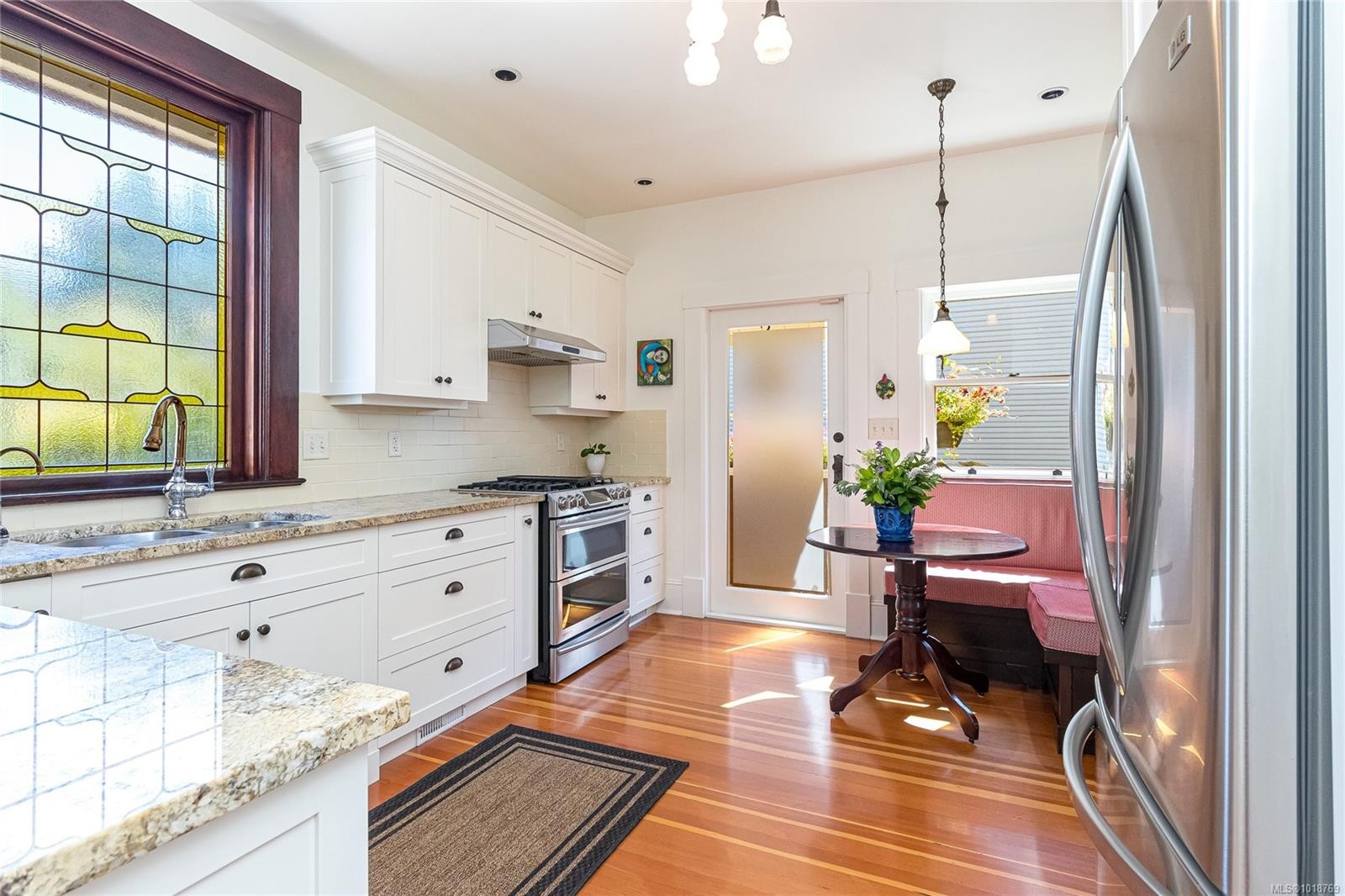 606 Niagara St, Victoria, BC