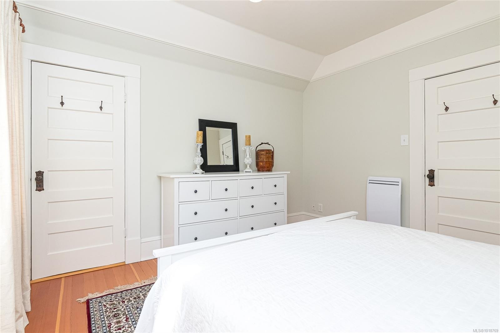 606 Niagara St, Victoria, BC