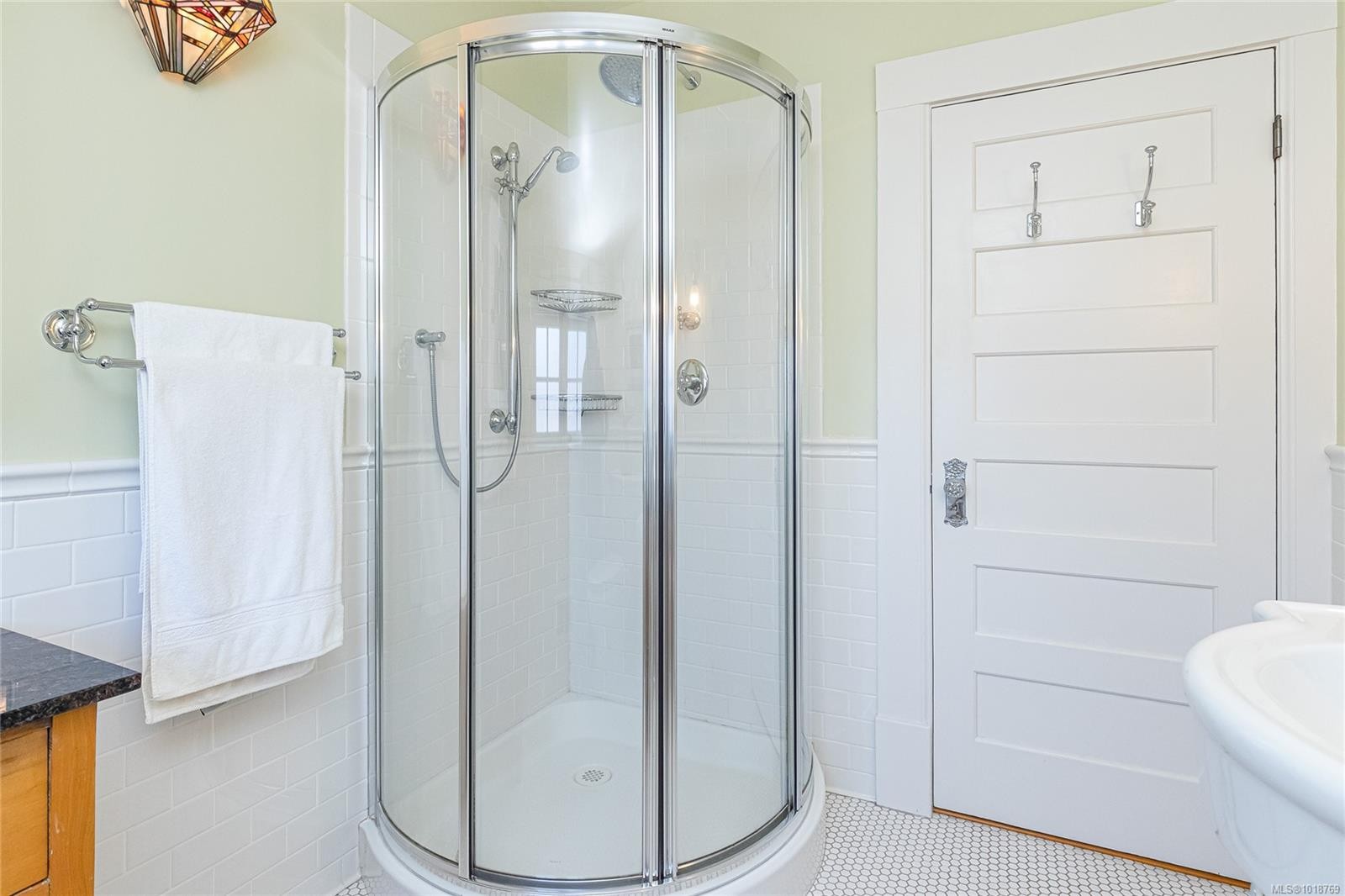 606 Niagara St, Victoria, BC