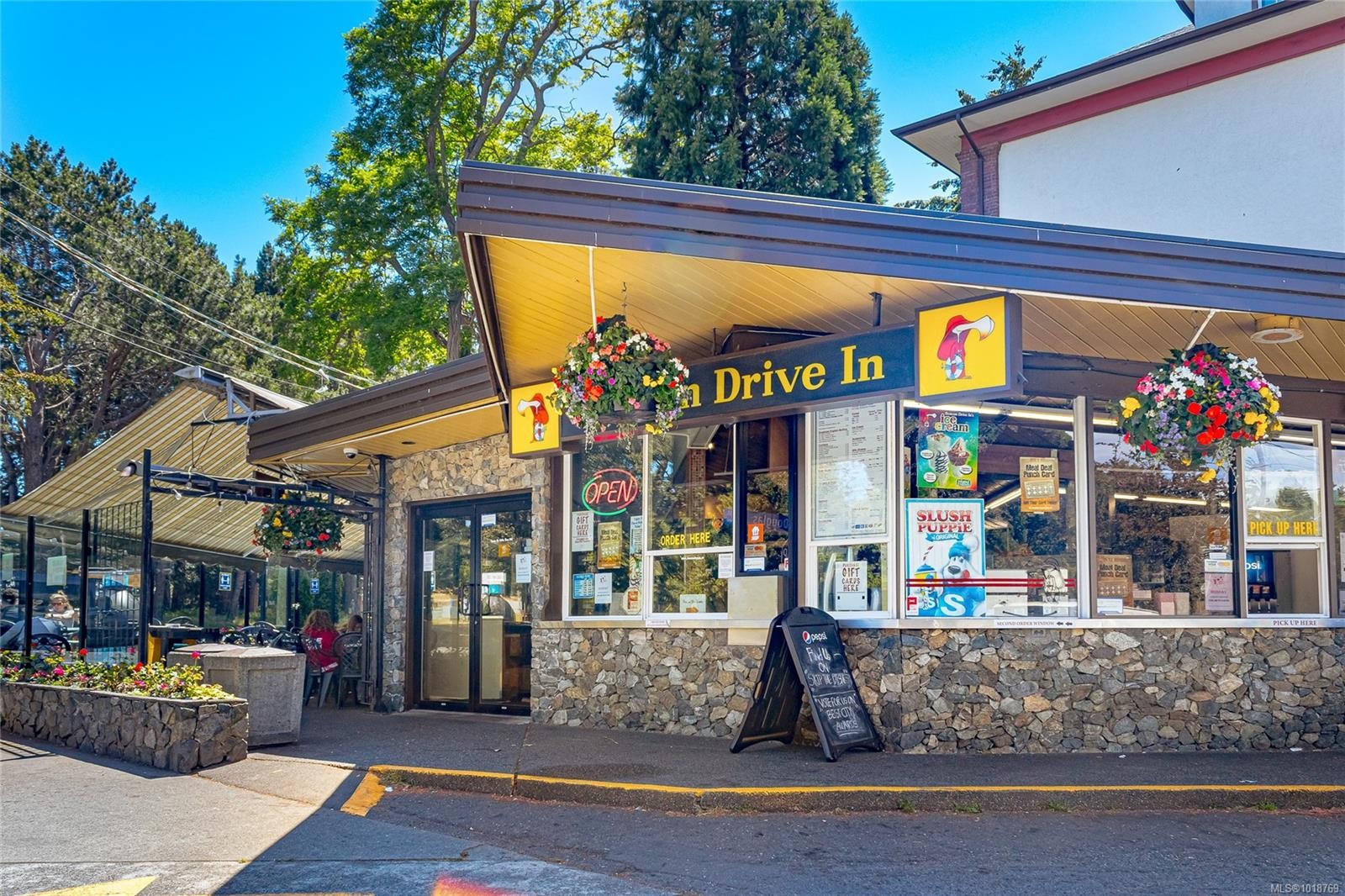 606 Niagara St, Victoria, BC