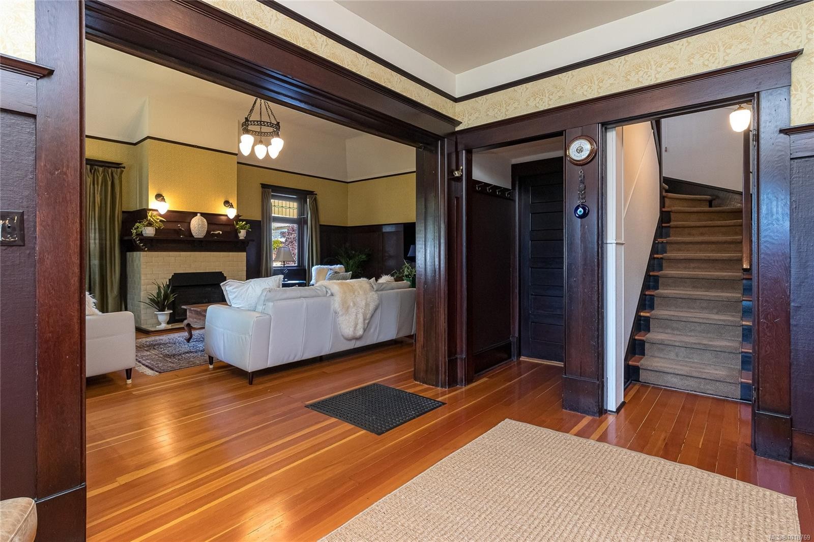 606 Niagara St, Victoria, BC