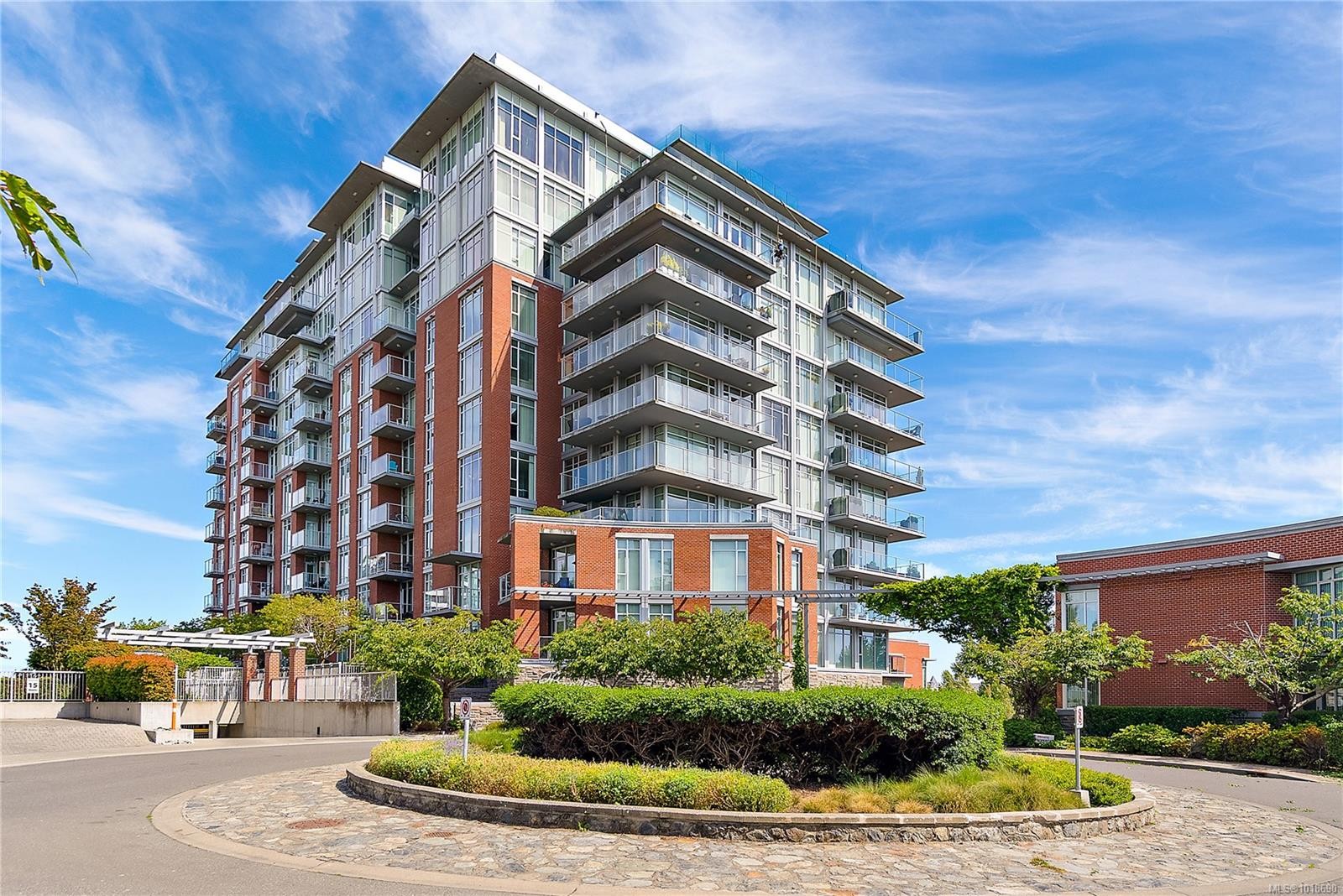 205-100 Saghalie Rd, Victoria, BC - Outdoor With Facade