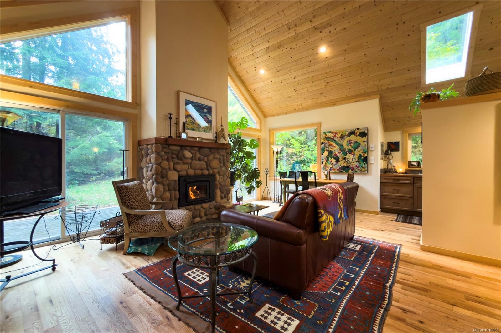 403 Whaletown Rd, Cortes Island, BC