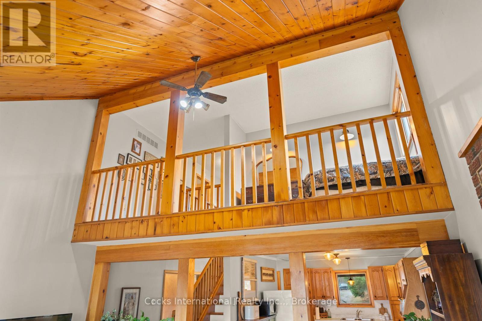 621 Chapman Strong Road, Strong, ON - Indoor Photo Showing Other Room