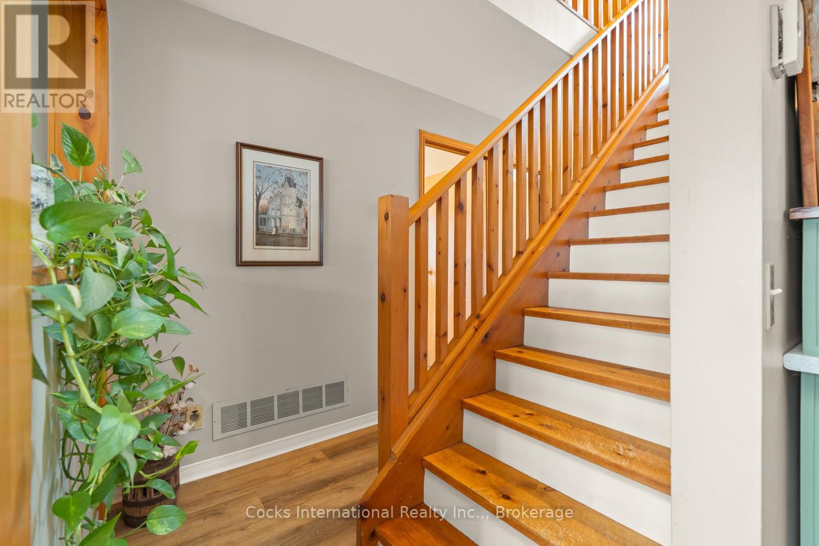 621 Chapman Strong Road, Strong, ON - Indoor Photo Showing Other Room