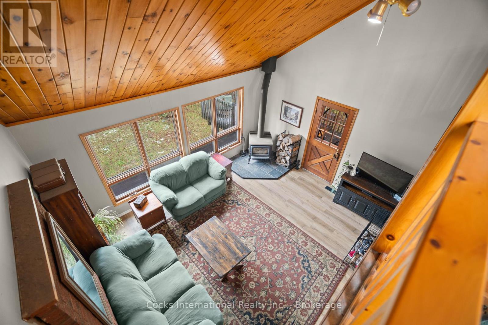 621 Chapman Strong Road, Strong, ON - Indoor