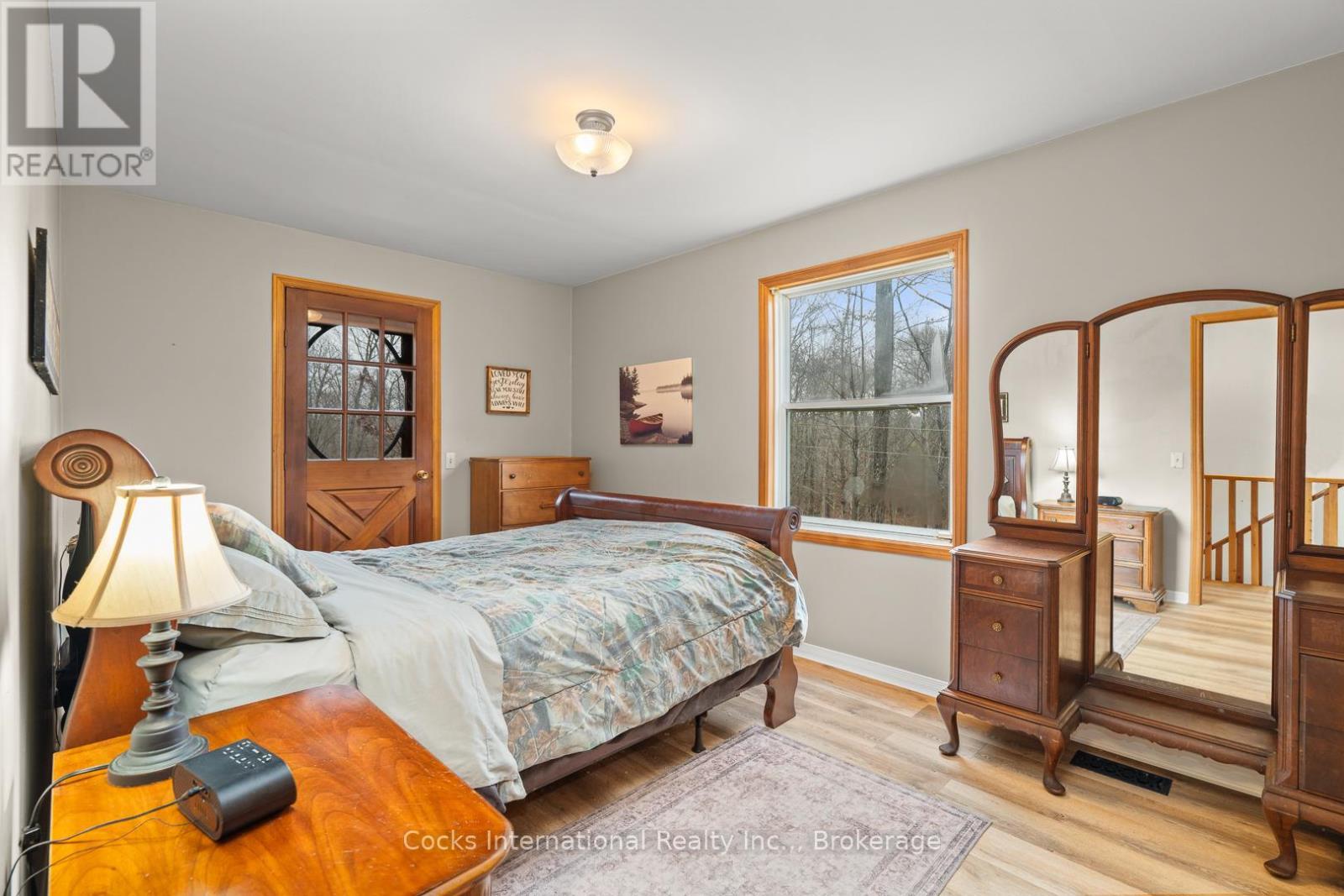 621 Chapman Strong Road, Strong, ON - Indoor Photo Showing Bedroom