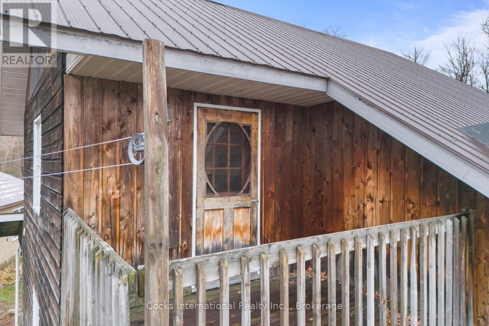 621 Chapman Strong Road, Strong, ON - With Exterior