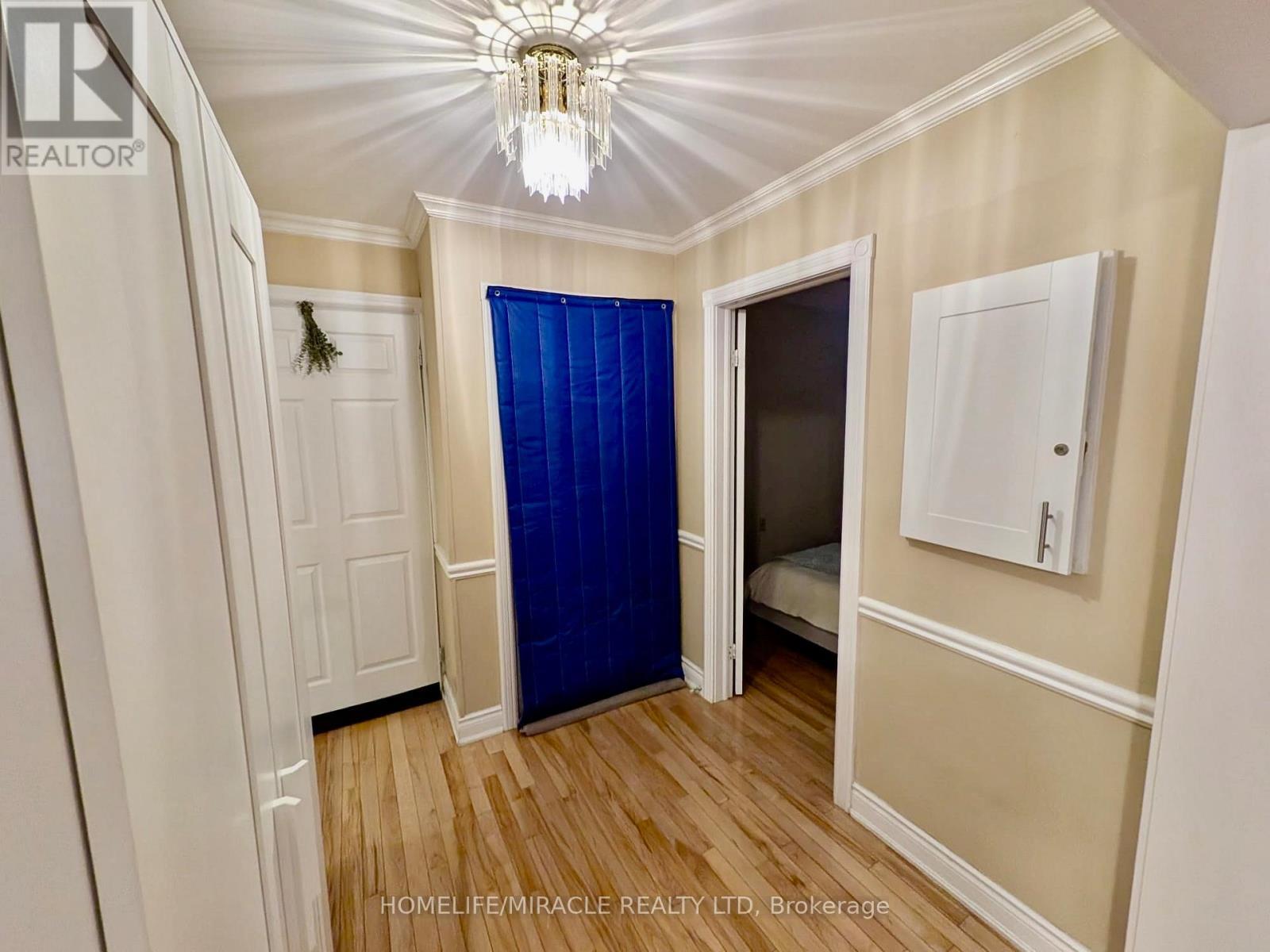 Ground Floor Unit - 515 Louis Drive, Mississauga, ON - Indoor Photo Showing Other Room