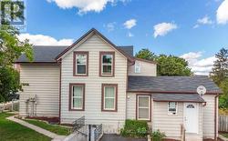 87 SIMCOE ROAD Bradford West Gwillimbury, ON L3Z 2A7