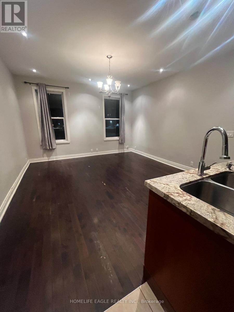 87 Simcoe Road, Bradford West Gwillimbury, ON - Indoor Photo Showing Other Room