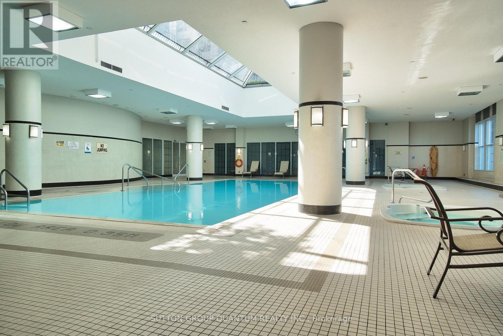 716 - 25 Kingsbridge Garden Circle, Mississauga, ON - Indoor Photo Showing Other Room With In Ground Pool