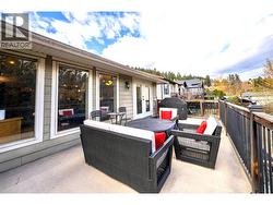 spacious balcony/deck off the dining room -