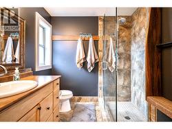 Primary bedroom ensuite -