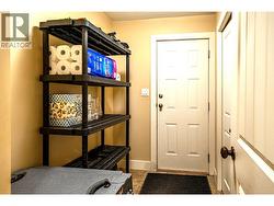 mud room entry from main floor double garage -