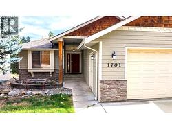 nice flat drive way, rancher with a walkout basement -