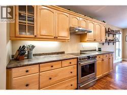 lots of counter space and/ electric range with glass cooktop -