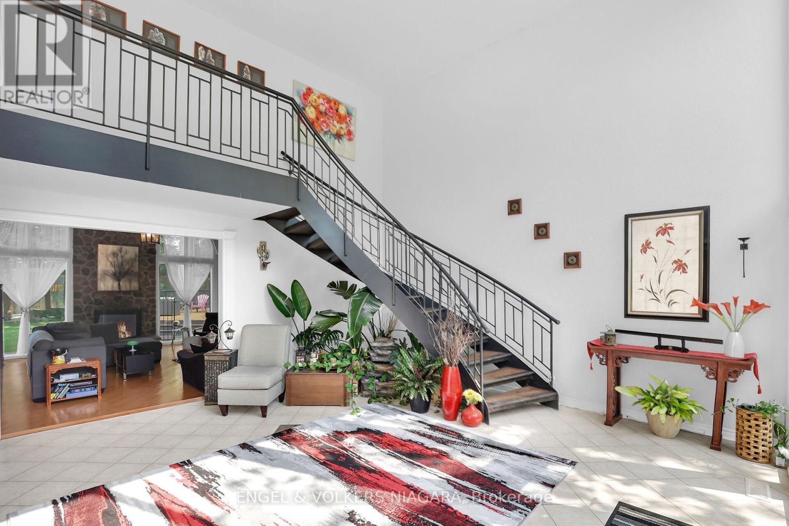 2459 Noella Crescent, Niagara Falls (Casey), ON - Indoor Photo Showing Other Room