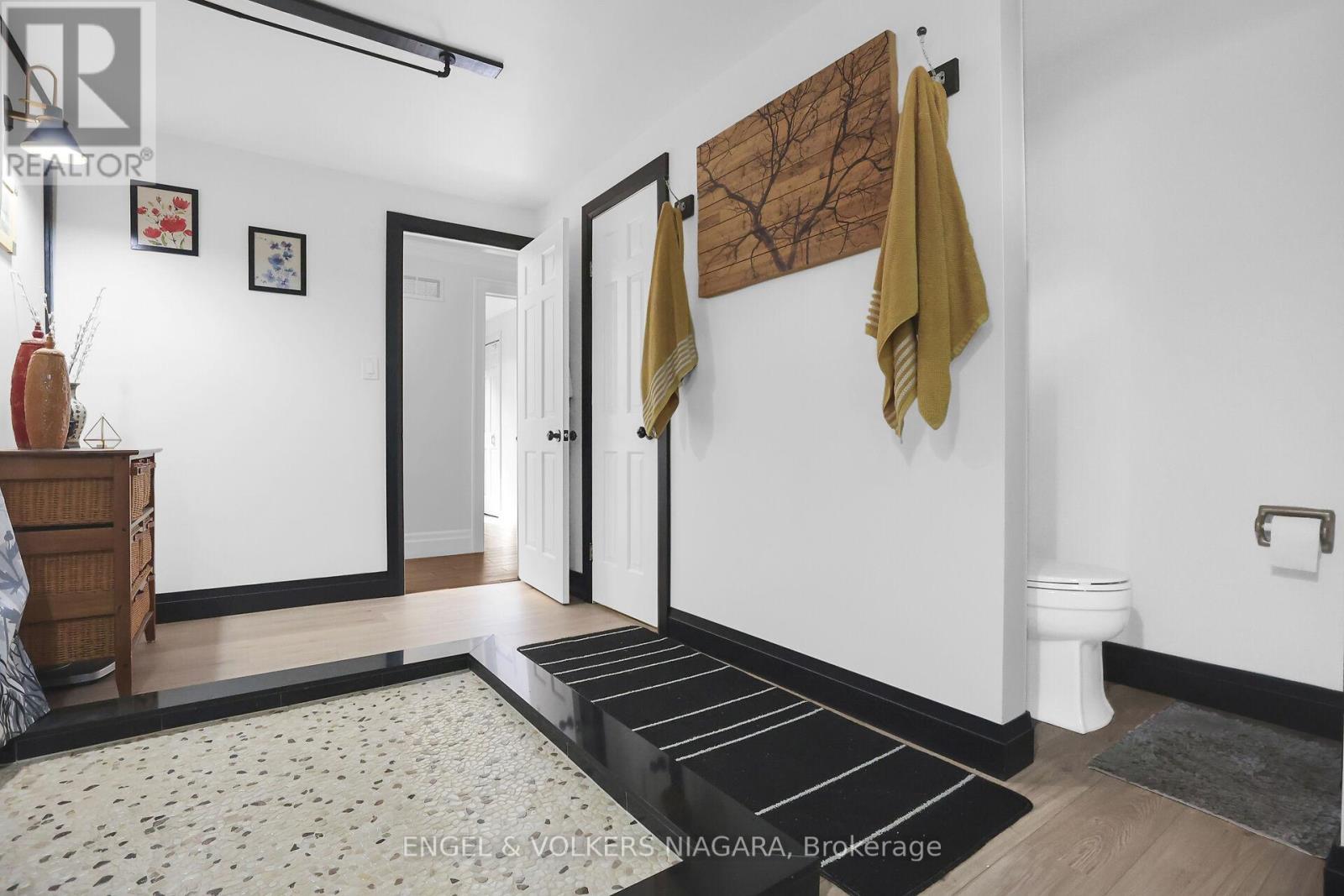 2459 Noella Crescent, Niagara Falls (Casey), ON - Indoor Photo Showing Other Room