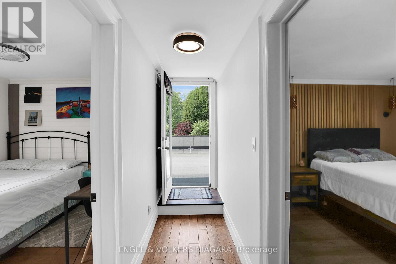 2459 Noella Crescent, Niagara Falls (Casey), ON - Indoor Photo Showing Bedroom