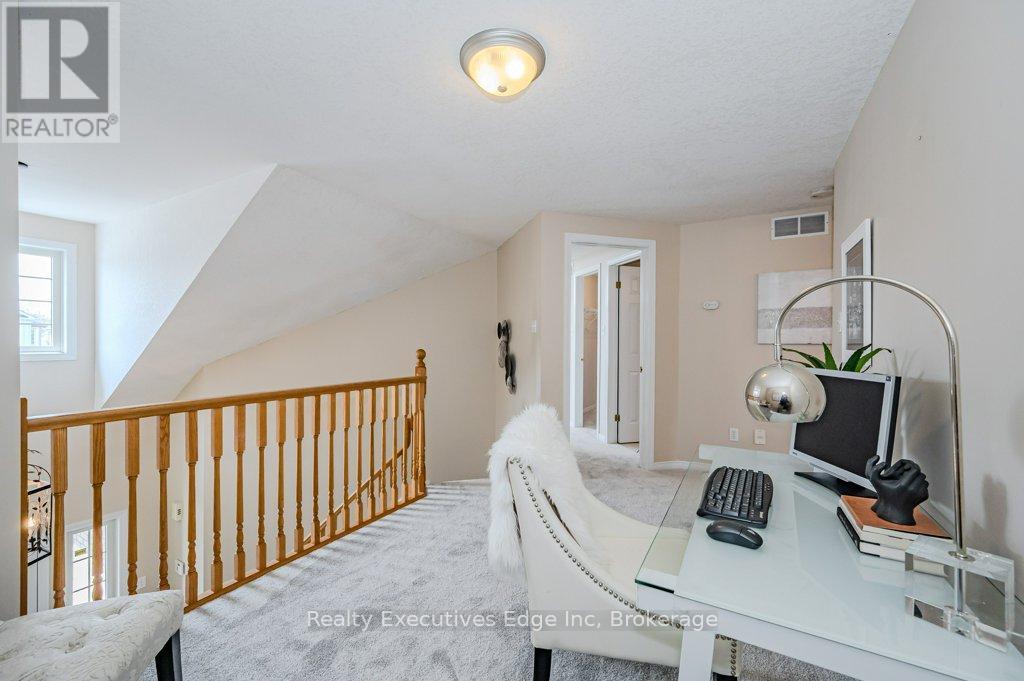 Main - 5 Camm Crescent, Guelph (Pineridge/Westminster Woods), ON - Indoor Photo Showing Other Room
