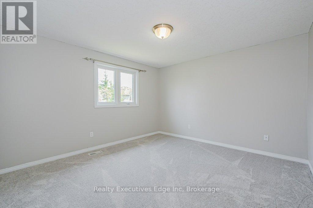 Main - 5 Camm Crescent, Guelph (Pineridge/Westminster Woods), ON - Indoor Photo Showing Other Room