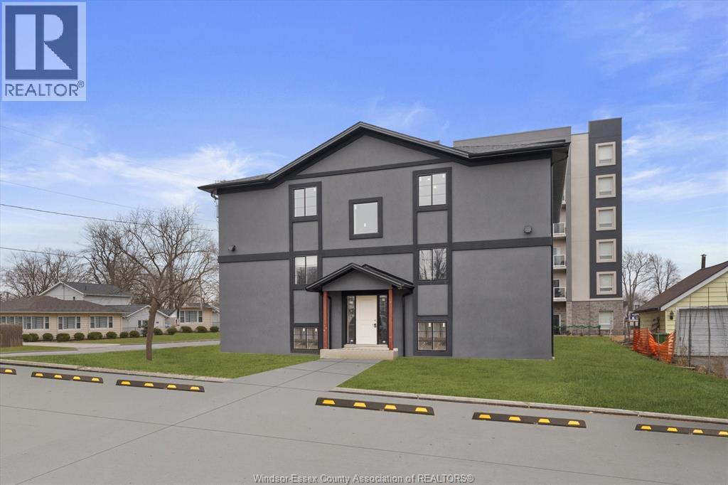 120 Centre Street Unit# 2B, Essex, ON - Outdoor With Facade