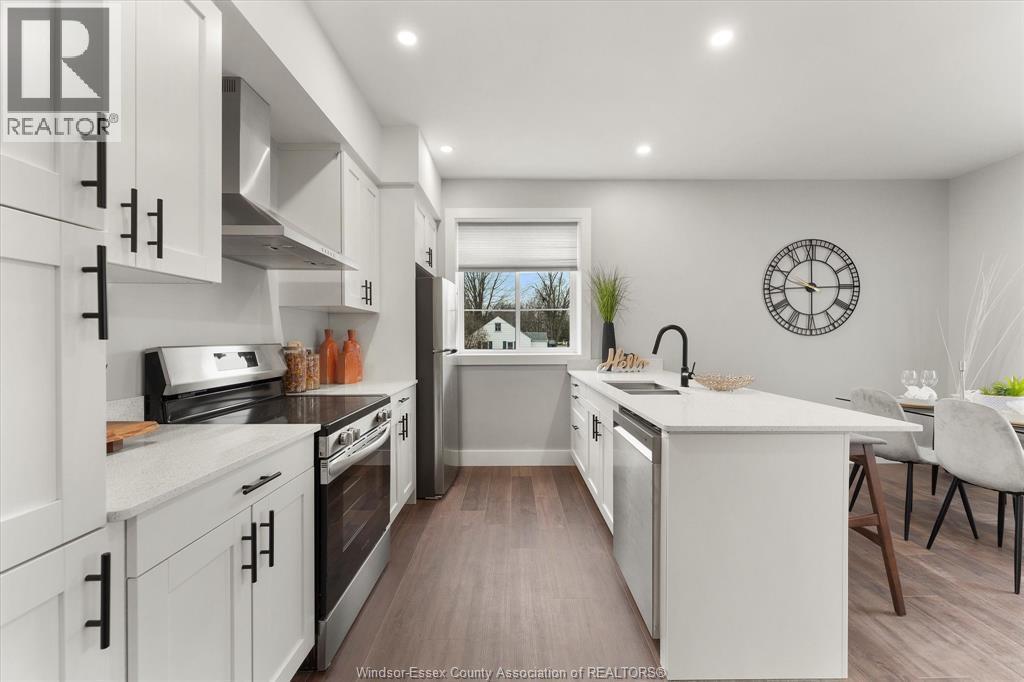 120 Centre Street Unit# 2B, Essex, ON - Indoor Photo Showing Kitchen