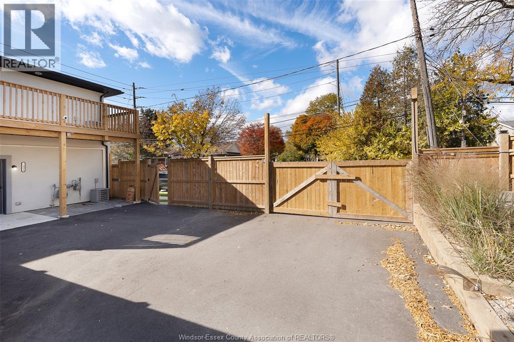 700 Brock Unit# A, Windsor, ON - Outdoor