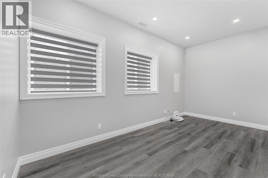 700 Brock Unit# A, Windsor, ON - Indoor Photo Showing Other Room