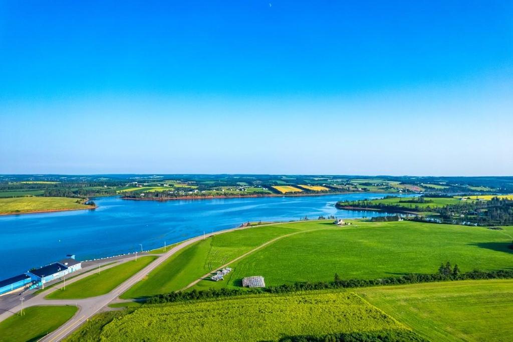 Route 20, Springbrook, PE