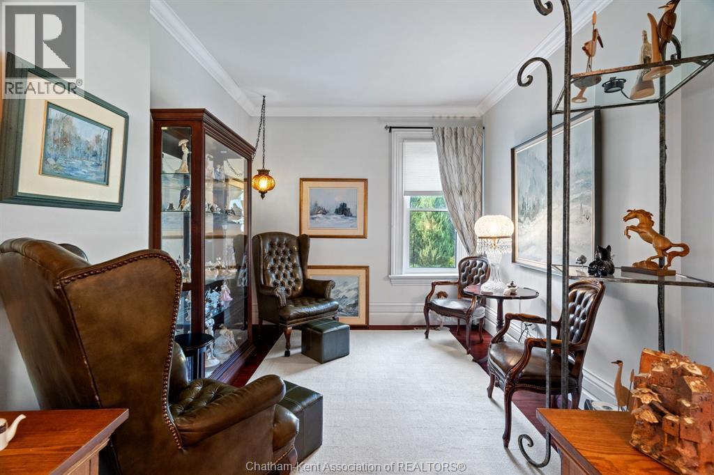 32 St Andrew Street South, St. Mary'S, ON - Indoor