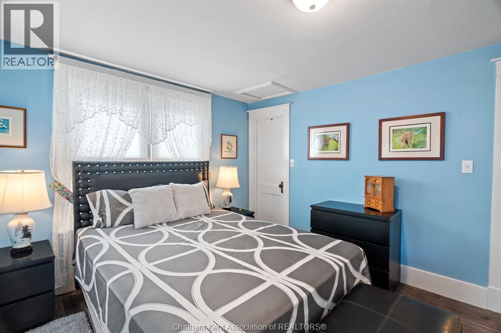 32 St Andrew Street South, St. Mary'S, ON - Indoor Photo Showing Bedroom