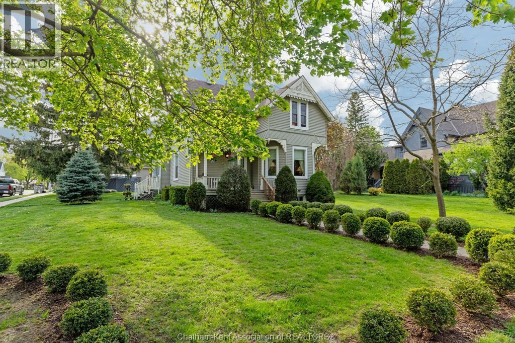 32 St Andrew Street South, St. Mary'S, ON - Outdoor