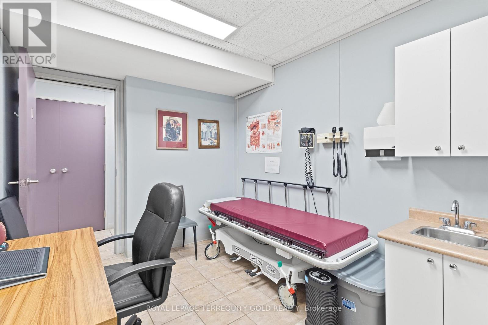 1662 & 1664 Dufferin Street, Toronto, ON