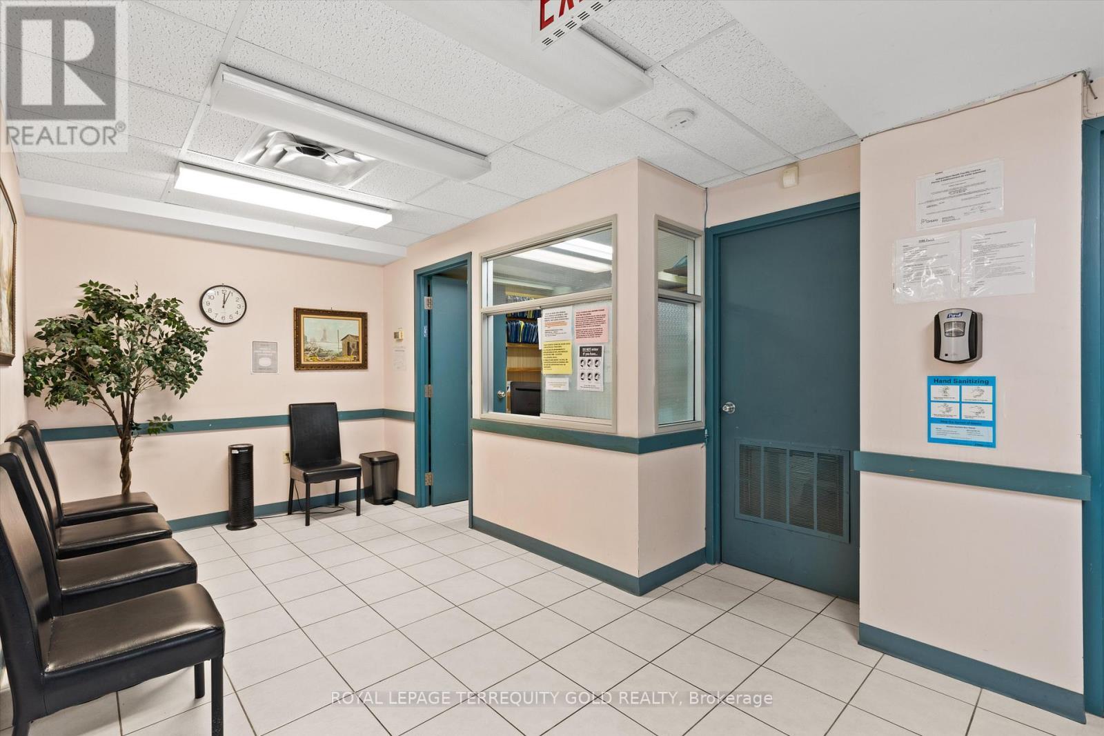 1662 & 1664 Dufferin Street, Toronto, ON