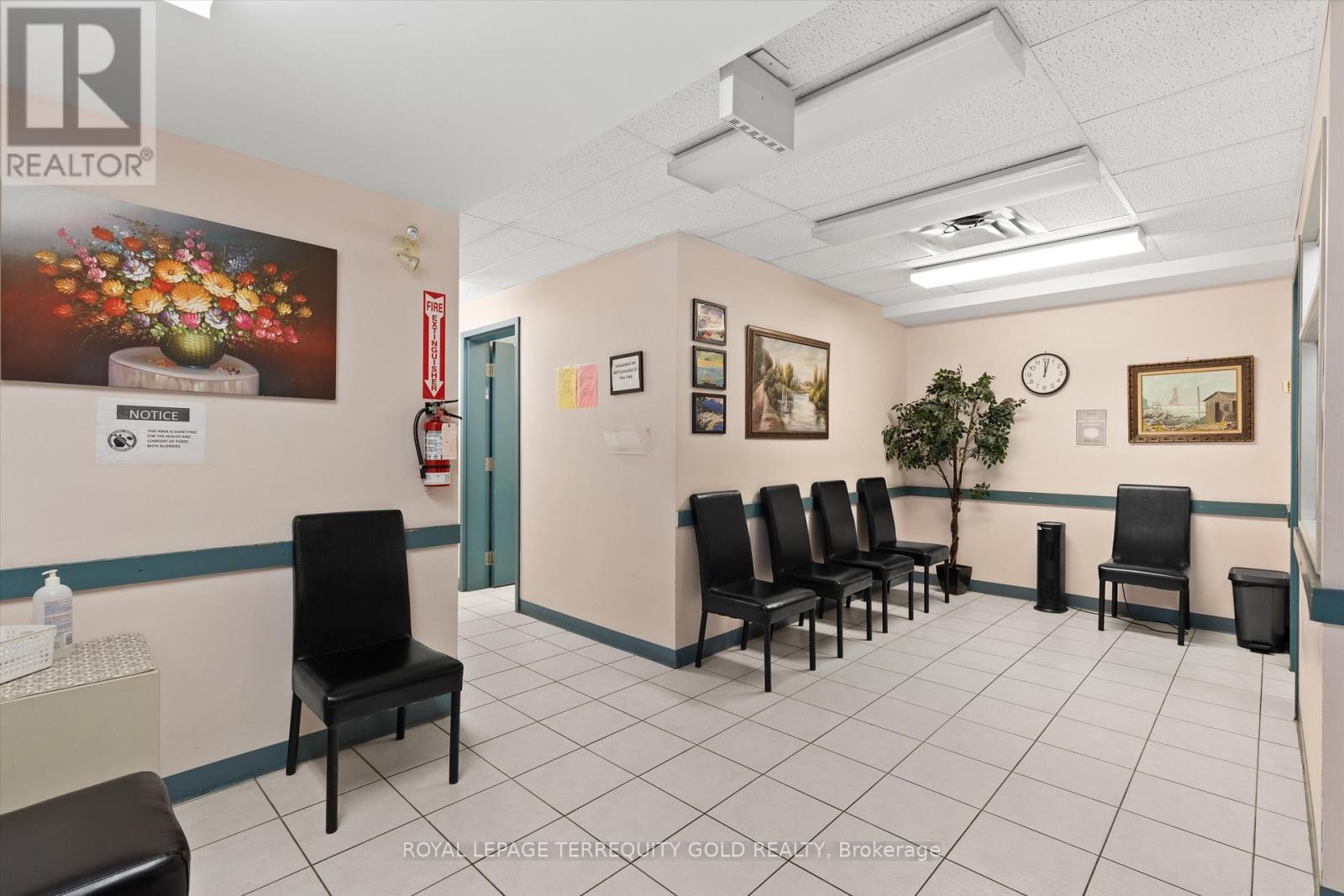 1662 & 1664 Dufferin Street, Toronto, ON