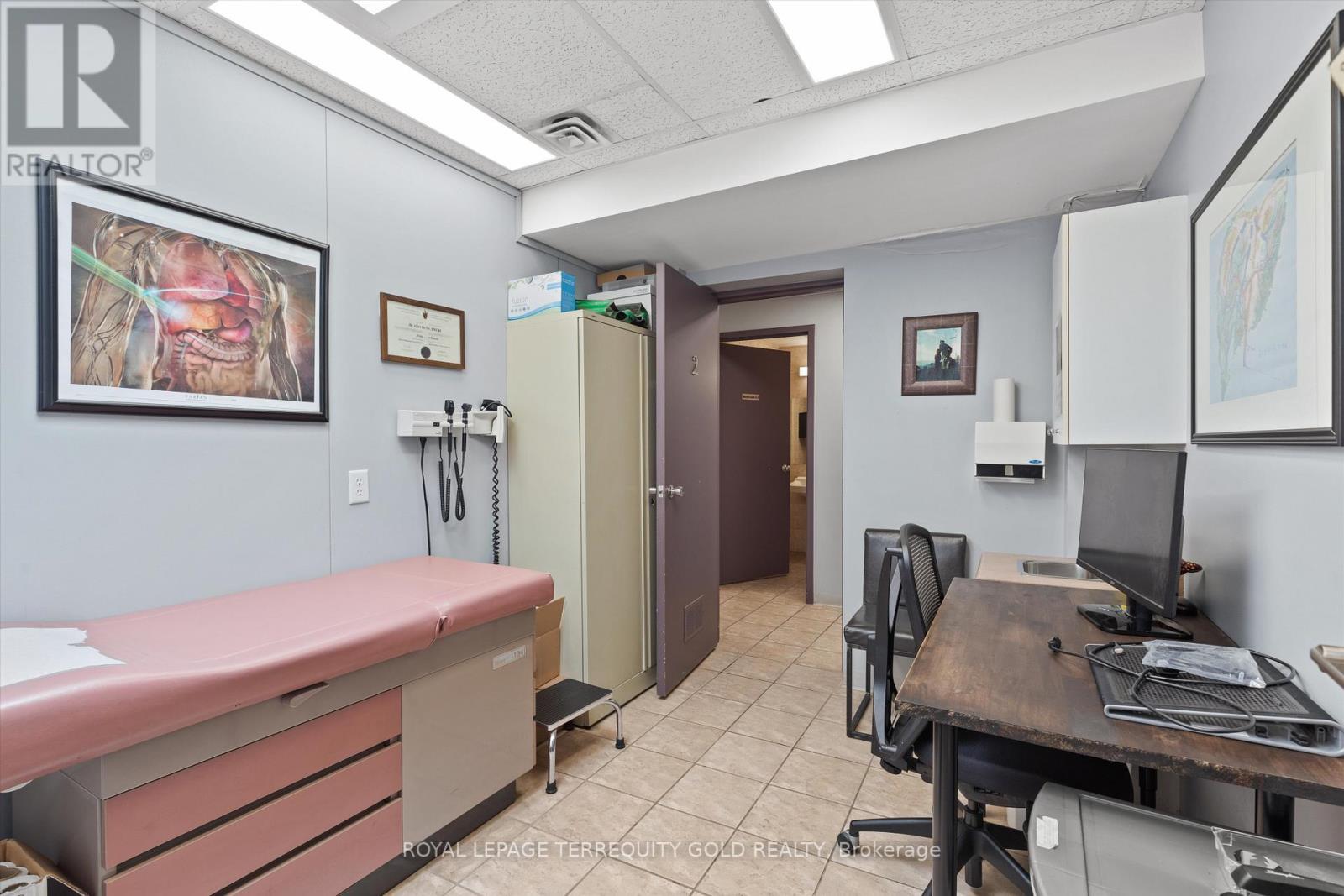 1662 & 1664 Dufferin Street, Toronto, ON