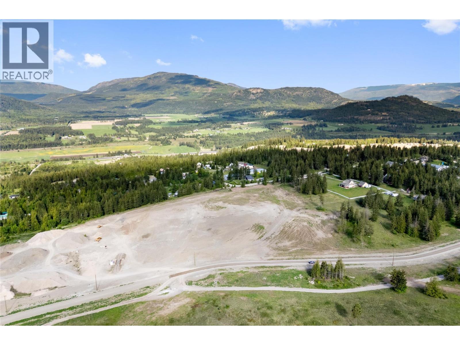 3690 Ford Road, Tappen, BC