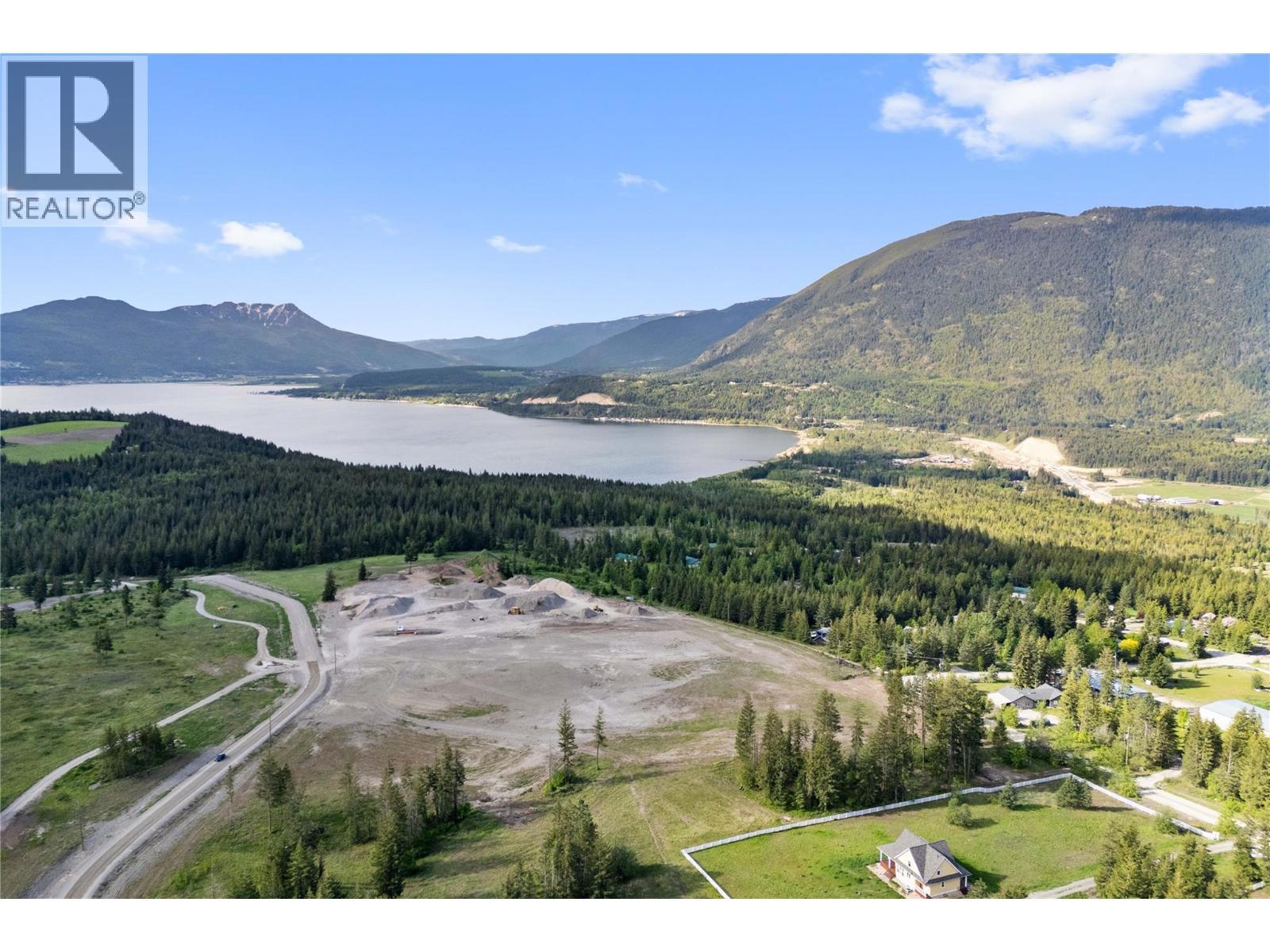 3690 Ford Road, Tappen, BC