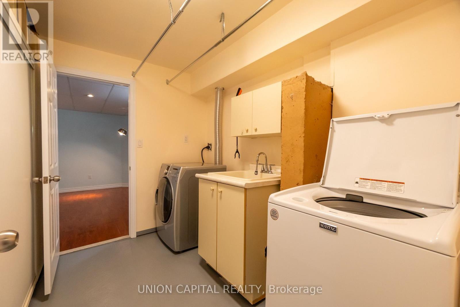 Lower - 18 Eton Street, Markham, ON - Indoor Photo Showing Laundry Room