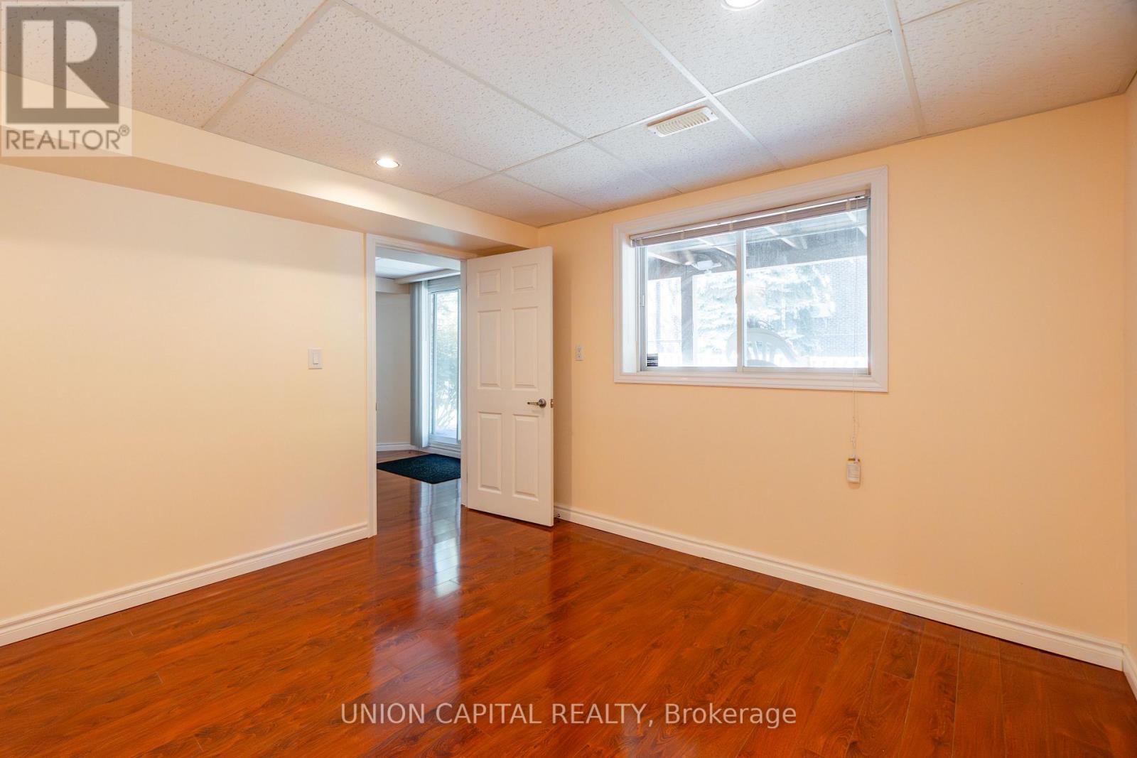 Lower - 18 Eton Street, Markham, ON - Indoor Photo Showing Other Room