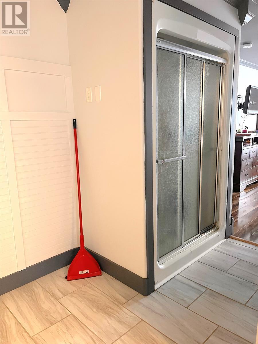 1249 Smith Sound Road, White Rock, NL - Indoor Photo Showing Other Room