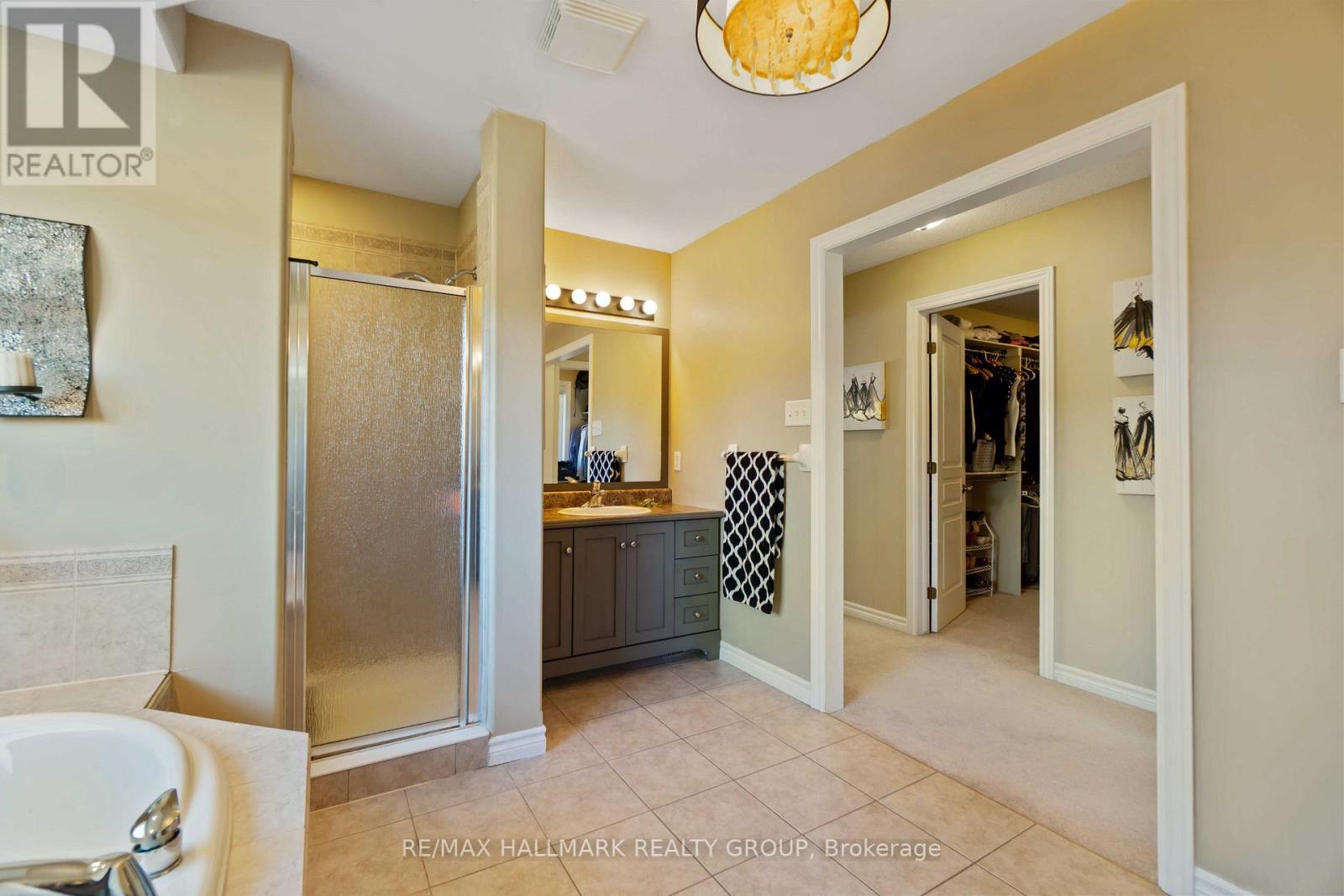 137 Goodman Drive, Ottawa, ON - Indoor Photo Showing Bathroom